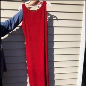 Fancy red dress💃🏽